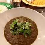 インドラ - ほうれん草とチーズのカレー