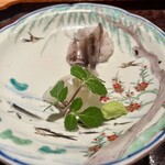 鈴田式 - 刺身　京都鳥貝　宮城マコガレイ　鯛酒盗醤油と自家製ポン酢