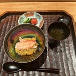 鈴田式 - 薪焼き大根と毛蟹のご飯　魚あらとあおさのりの赤だし