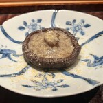 鈴田式 - 岩手原木椎茸　発酵椎茸ソースでさらに味わい深くなり印象的に