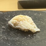 鮨 なんば - 北寄貝36/17　ぶ厚いのに柔らかく甘みがあふれます
