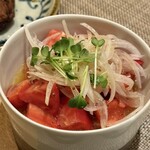 旬菜 田ぐち - トマトと玉ねぎのサラダ