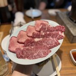 炭火焼肉ホルモンさわいし - 
