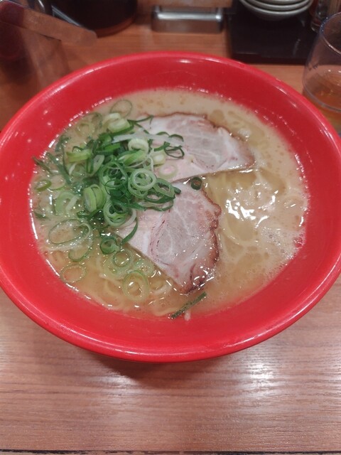 ラーメンたろう 三宮本店 - 三宮（神戸市営）/ラーメン | 食べログ
