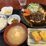 しずく風 - 煮込みハンバーグ定食