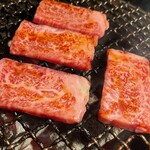 炭火焼肉 ひびの亭 - 