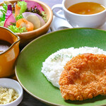 レストラン BIG LOG - 【厚切りロースカツカレー】