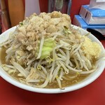 ラーメン二郎 - ラーメン小　麺少なめ　やさい、にんにく、あぶら　920円
