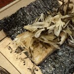 麟 - 上に乗っているのはエシャロット