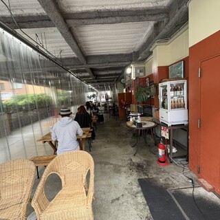 日進ワールドデリカテッセン_2