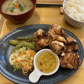 ニチョウメカフェ ニニギ_0