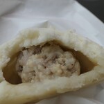 ブタまんズ - （2025/4月）豚まん断面