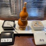 とんかつパリ - マルドン、藻塩（2025年5月25日撮影）