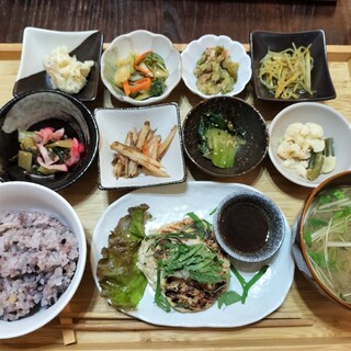 ごはんとおバンザイ ジグザグ_0