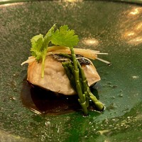 赤坂 桃の木 - ふっくらした蒸しスズキ
