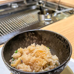 お肉屋 けいすけ 三男坊 - 和牛土鍋ごはん、おにぎりにしてくれます。家で食べたらめちゃくちゃめちゃくちゃ美味しかったぁ〜〜〜♪