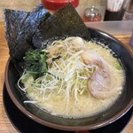 横浜家系ラーメン 一新家 - 