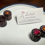 ル･カナール - 料理写真:左から、ショコラ、バニラ、フランボワーズショコラ、バニラ