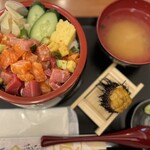 札幌海鮮丼 丼兵衛 - 