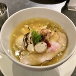 Ramen 翡翠 - 特製塩ラーメン