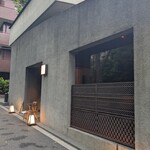 301398924 - 