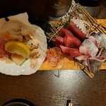 地酒と道産食材 一笑 本店 - 刺身　ホタテ、マグロ、ニシン