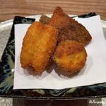 日本料理 とくを - 鱧と原木椎茸とズッキーニのフライ