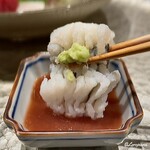 日本料理 とくを - 鱧の落としを山葵と梅肉で