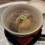 日本料理 とくを - 鴨饅頭に山葵を載せて