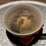 日本料理 とくを - たっぷりの銀餡で味わう鴨饅頭