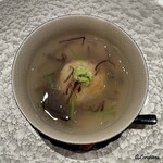 日本料理 とくを - 鴨饅頭に山葵を載せて