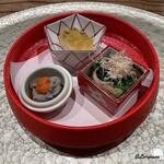 日本料理 とくを - 黒豆湯葉に生海胆､河豚の煮凝り､椎茸と菠薐草の御浸し