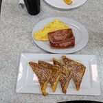 the Kracked egg - フレンチトースト・ハム・オムレツのセット