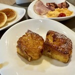 フライヤーズテーブル - フレンチトーストと焼きたてパンケーキ