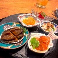 紅梅本楼 - 