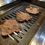 本格焼肉・もつ鍋 肉衛門 - 