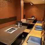 本格焼肉・もつ鍋 肉衛門 - 