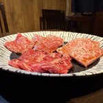 本格焼肉・もつ鍋 肉衛門 - 