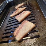 本格焼肉・もつ鍋 肉衛門 - 