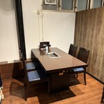 本格焼肉・もつ鍋 肉衛門 - 