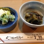 とんかつ一富士 - お新香、茄子揚げ浸し