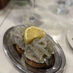 ダイタリア - 白魚、生しらす、青唐辛子、リコッタチーズのクロスティーニ