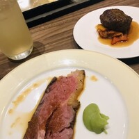 クロスダイン - ローストビーフと タイムサービスのハンバーグ