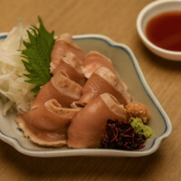 三河赤鶏漬けムネ刺し