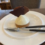 パティスリー・パリセヴェイユ - ココナッツバナナケーキ。