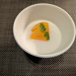 ALMOND BLOSSOM TOKYO CHINESE RESTAURANT - 