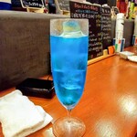 伊のおばんざい NICOICHI - 綺麗なブルー