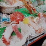 ヤマタ家 - 同じ魚は1切れか2切れ、種類が多い(･ω･ = ･ω･)