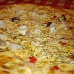 モンステラ　カフェ - シーフードPIZZA！薄生地でパリパリですよ！