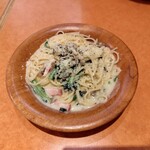 サイゼリヤ - きのことほうれん草のクリームスパゲッティ